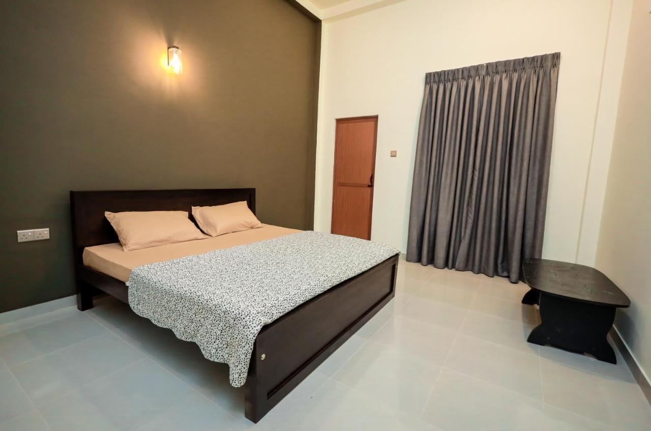 Negombo 146 Homestay ภายนอก รูปภาพ