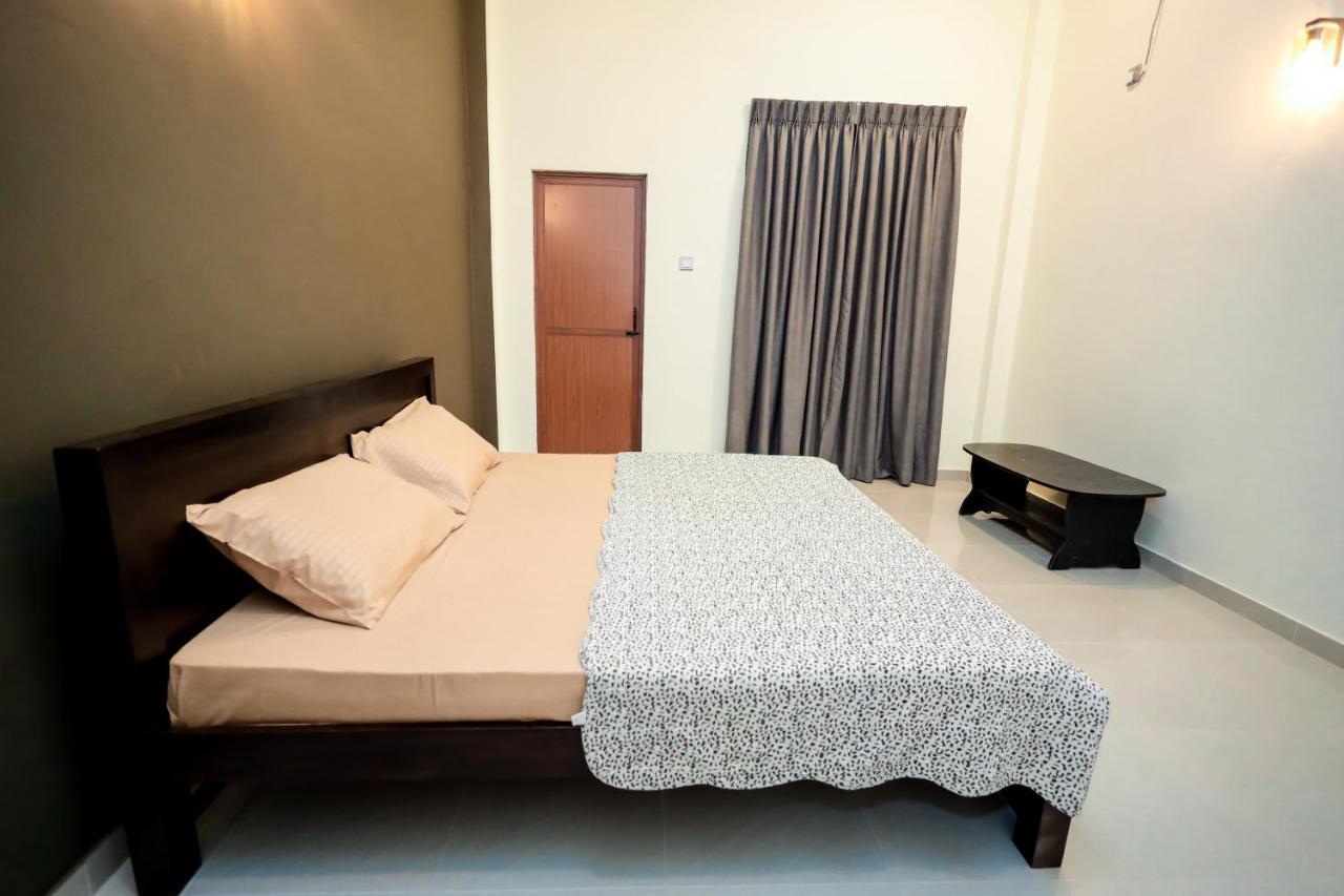 Negombo 146 Homestay ภายนอก รูปภาพ