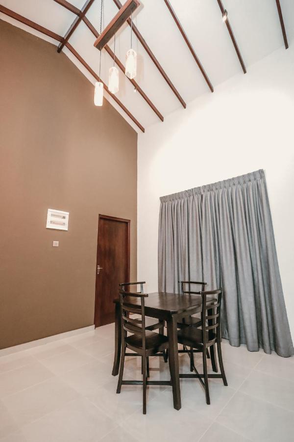 Negombo 146 Homestay ภายนอก รูปภาพ
